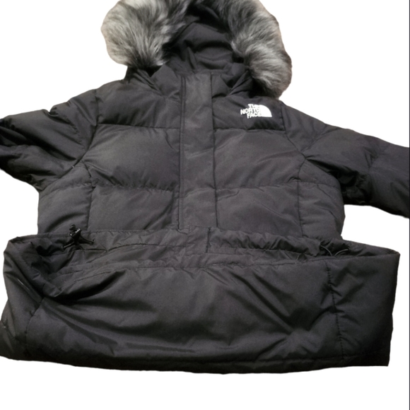 Womens North Face Puffer Coat - Picture 7 of 7